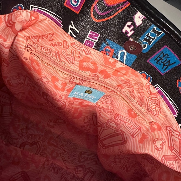 Kathy Van Zeeland Jet-Set Purse/Tote - Picture 8 of 8